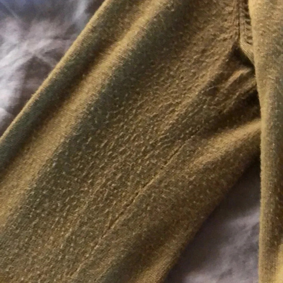 CABi Armygreen V-Neck Sweater‎ - Picture 4 of 4